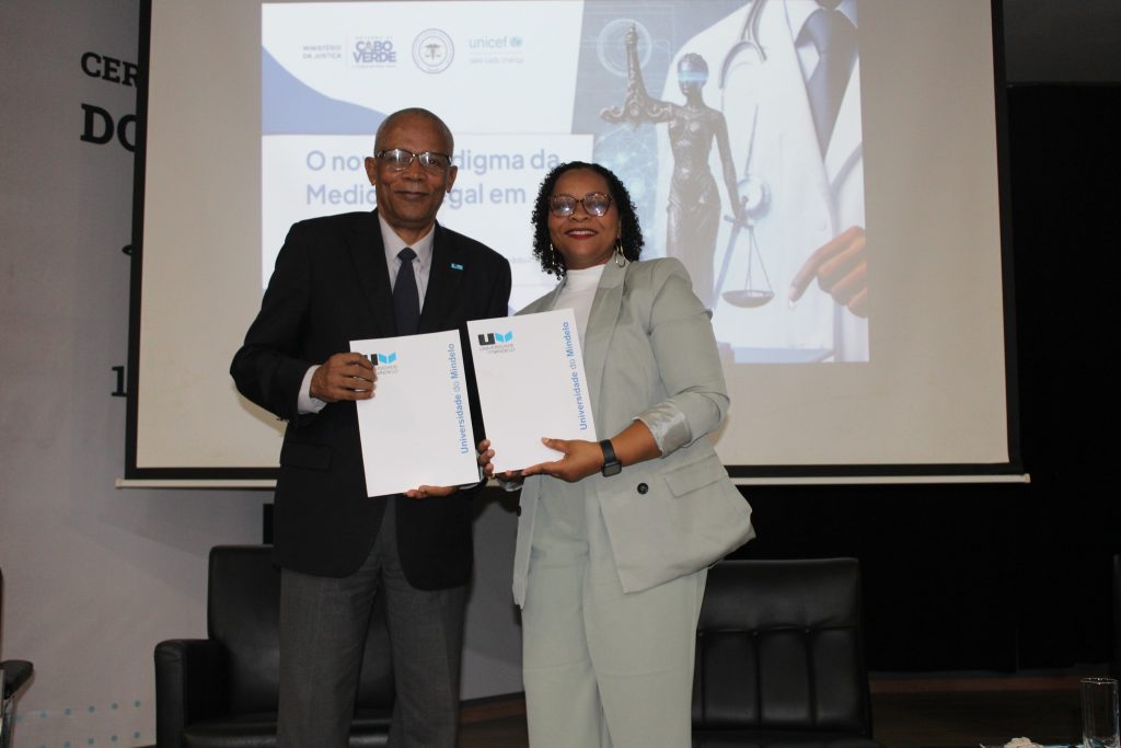 INMLCF, IF, assina protocolo com a Universidade do Mindelo e Delegacia de Saúde de São Vicente.